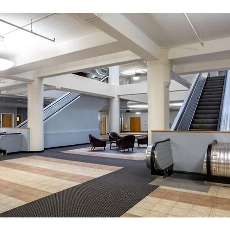 Beautiful 2Br 2Ba In The Block By Cozysuites Indianapolis Buitenkant foto