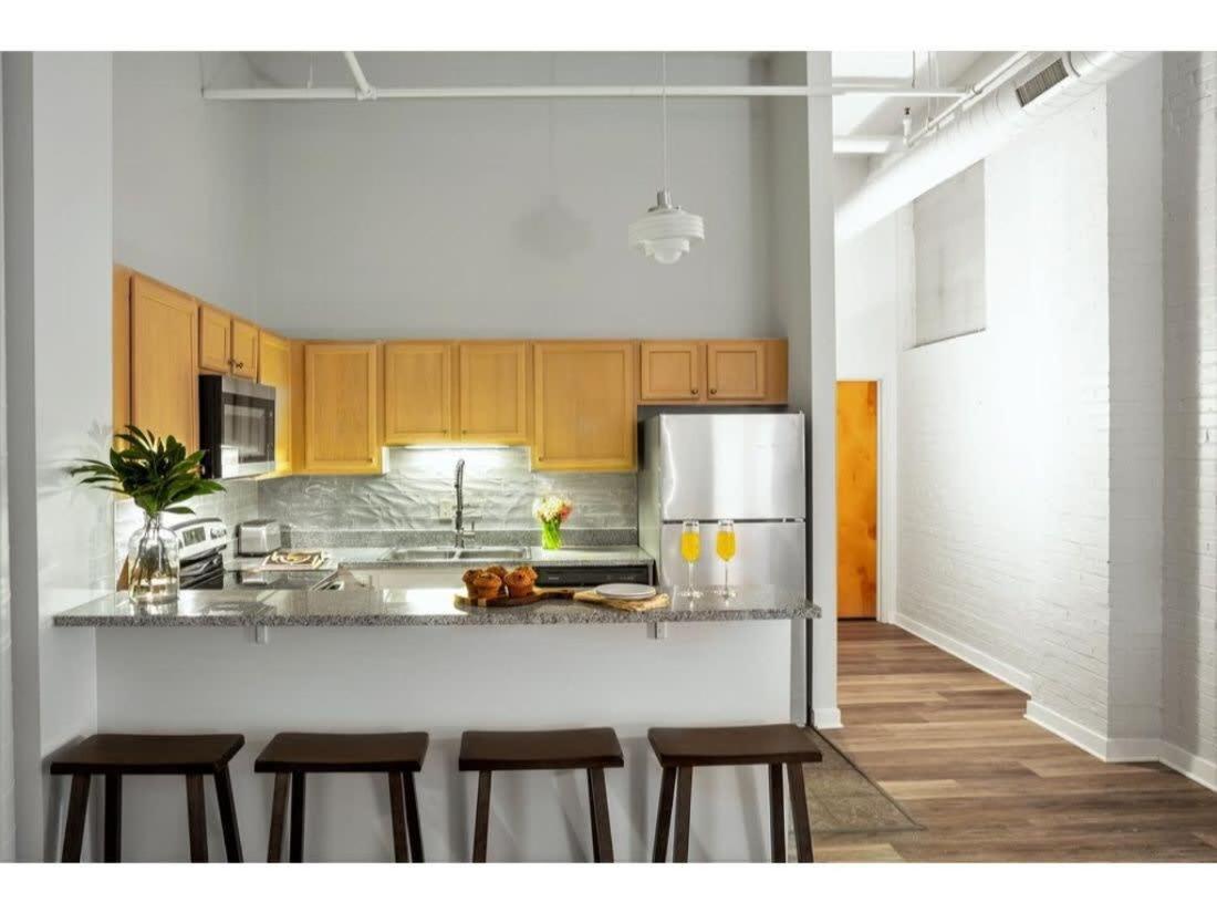 Beautiful 2Br 2Ba In The Block By Cozysuites Indianapolis Buitenkant foto
