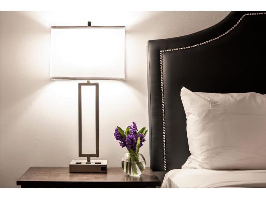 Beautiful 2Br 2Ba In The Block By Cozysuites Indianapolis Buitenkant foto